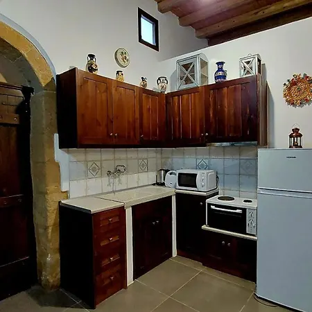 Traditional House Emmanouela *